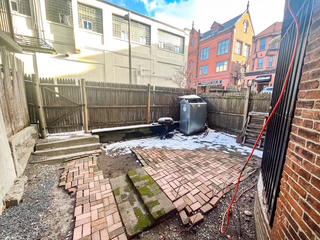 3 bed, 2.5 bath apartment for rent at 420 Huntington Ave Unit 1, Fenway — photo 10 of 10