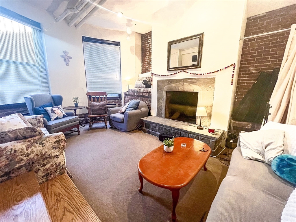 3 bed, 2.5 bath apartment for rent at 420 Huntington Ave Unit 1, Fenway — photo 3 of 10