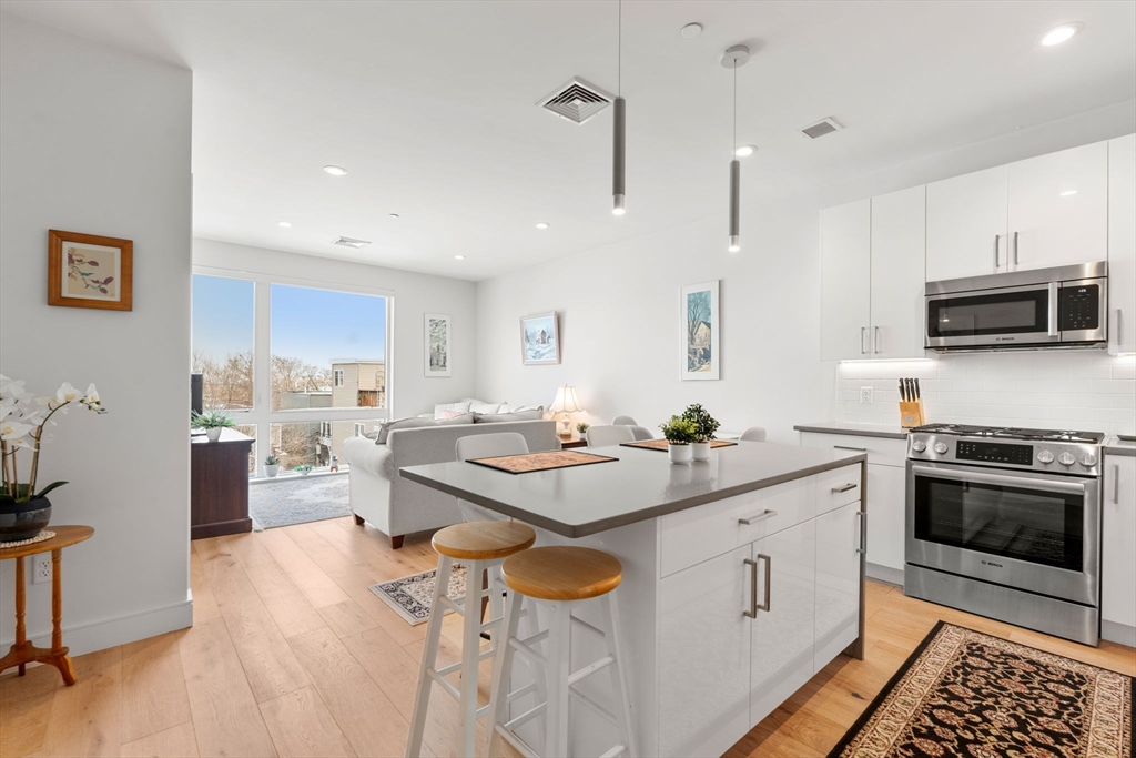 2 bed, 2 bath apartment for rent at 420 West Broadway Unit 405, South Boston