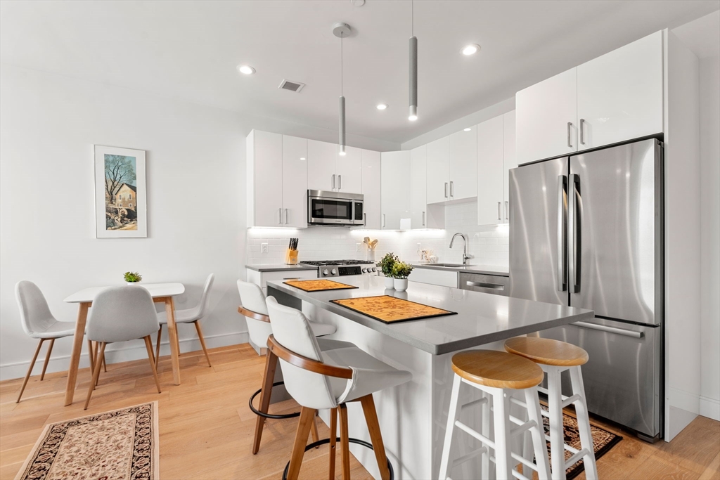 2 bed, 2 bath apartment for rent at 420 West Broadway Unit 405, South Boston — photo 2 of 25
