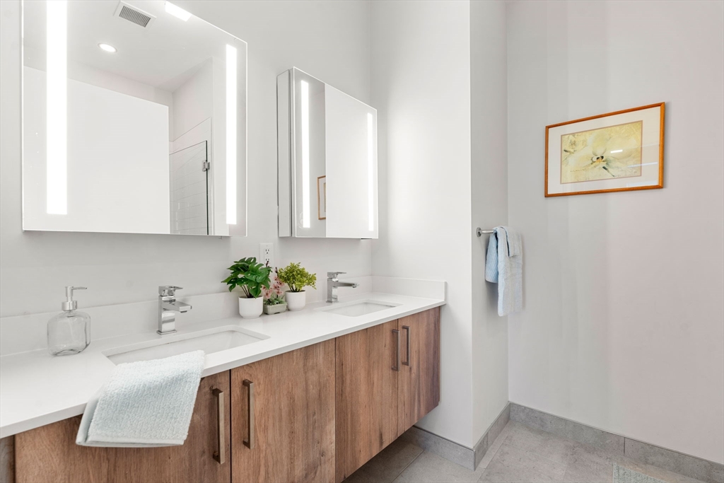 2 bed, 2 bath apartment for rent at 420 West Broadway Unit 405, South Boston — photo 16 of 25