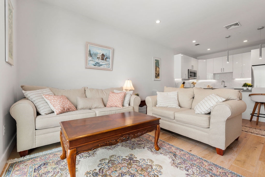 2 bed, 2 bath apartment for rent at 420 West Broadway Unit 405, South Boston — photo 9 of 25