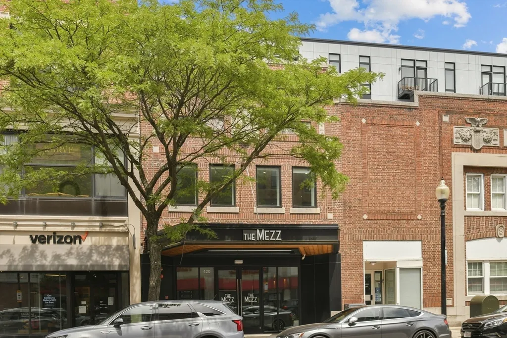 1 bed, 2 bath apartment for rent at 420 West Broadway Unit 409, South Boston