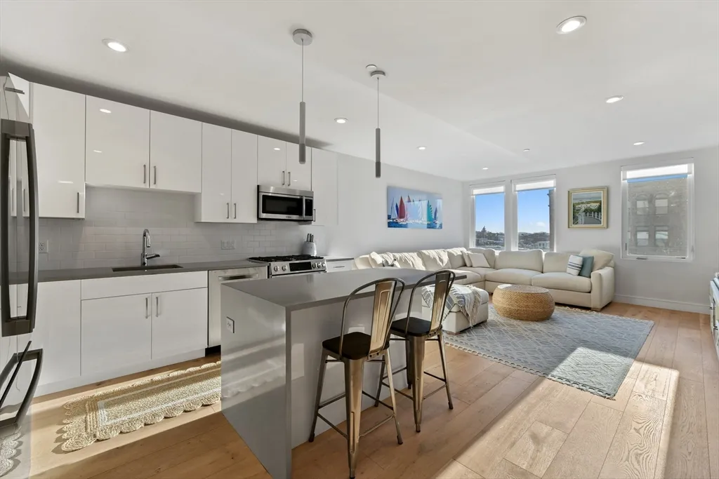 1 bed, 2 bath apartment for rent at 420 West Broadway Unit 409, South Boston — photo 9 of 16