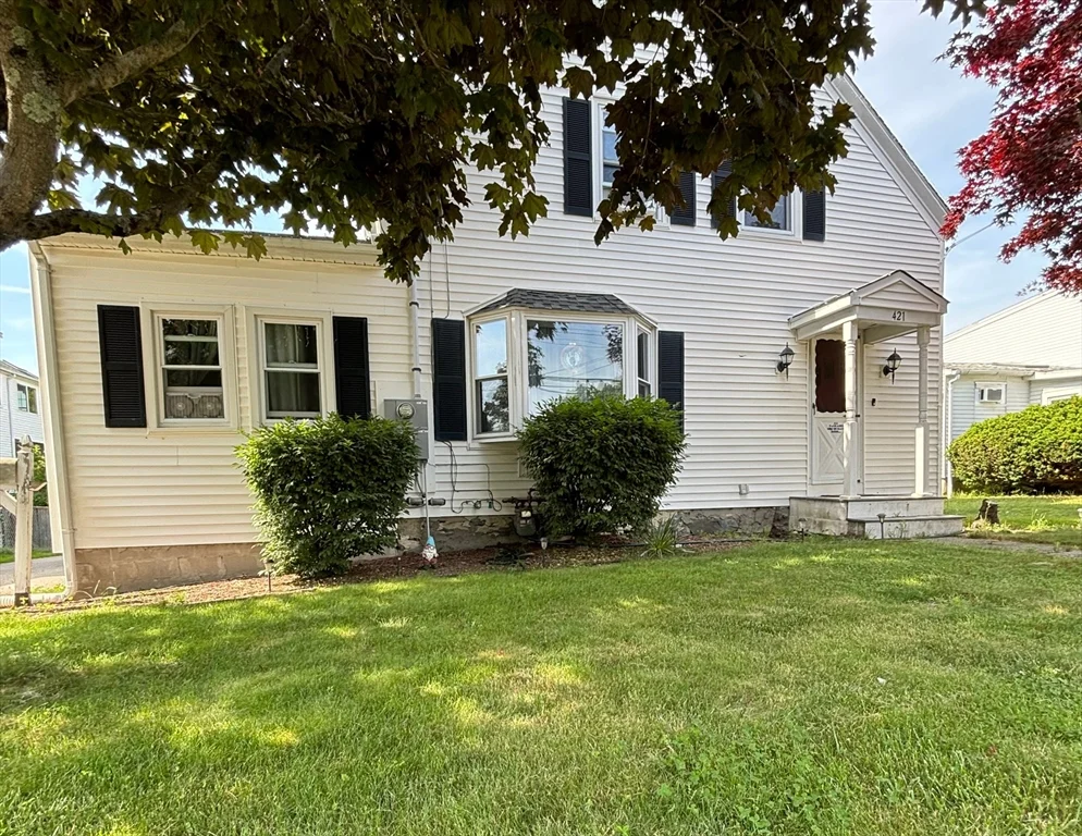 2 bed, 1 bath apartment for rent at 421 Britannia Unit 2, Taunton — photo 1 of 13