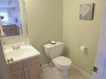 2 bed, 2 bath apartment for rent at 421 Captain Eames Cir Unit 421, Ashland — photo 8 of 19