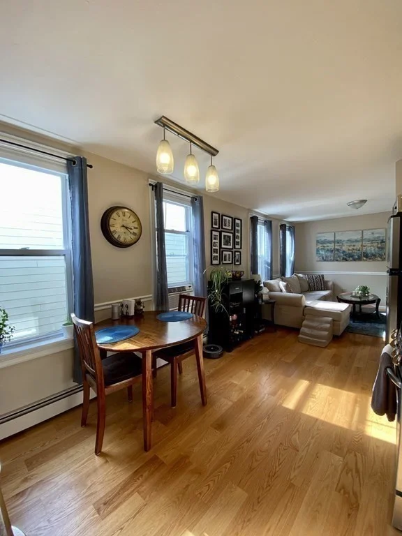 2 bed, 1 bath apartment for rent at 421 East 3rd Unit 3, South Boston — photo 4 of 8