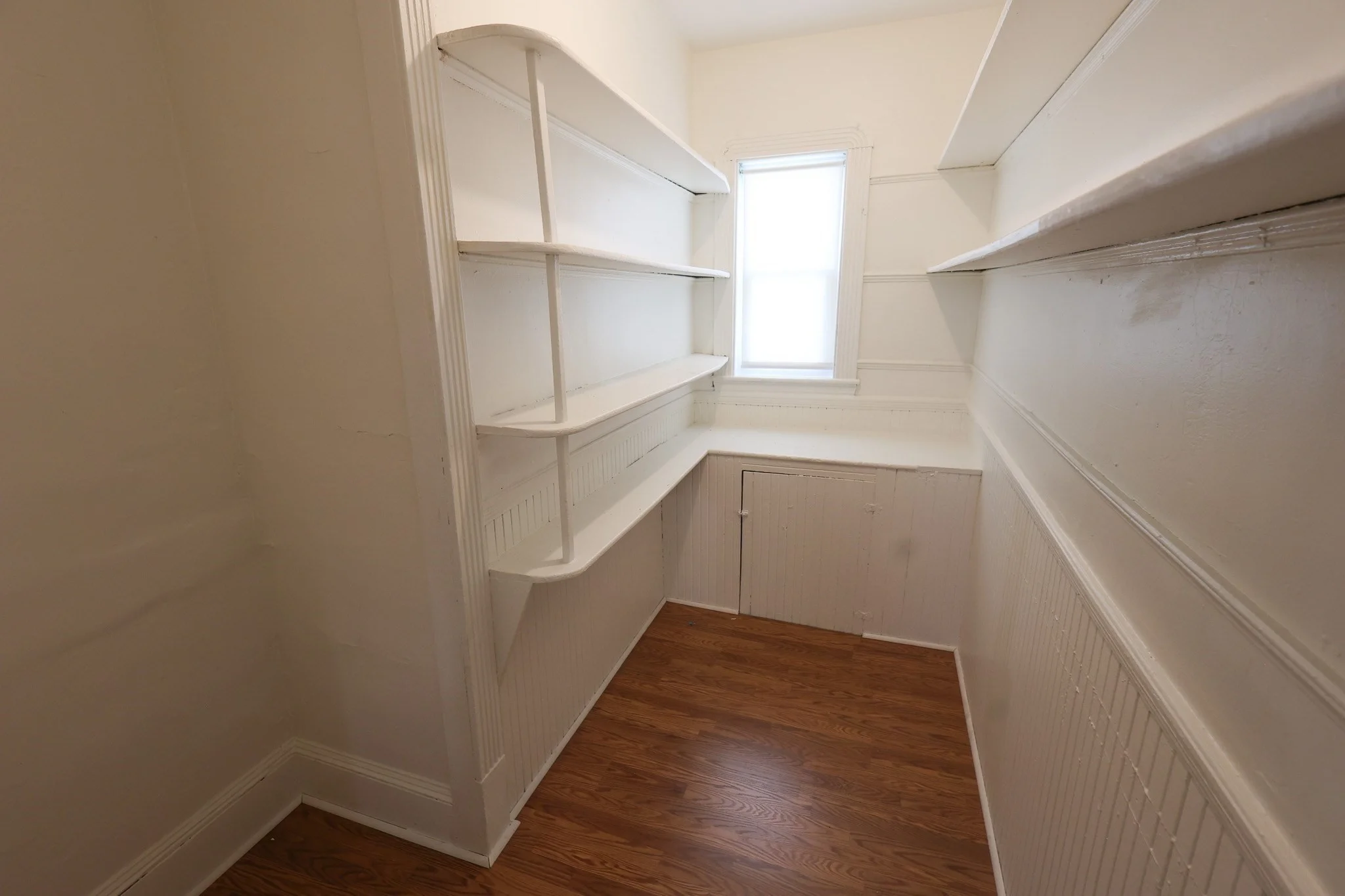 4 bed, 1 bath apartment for rent at 421 Seaver St Unit 3, Dorchester — photo 4 of 24