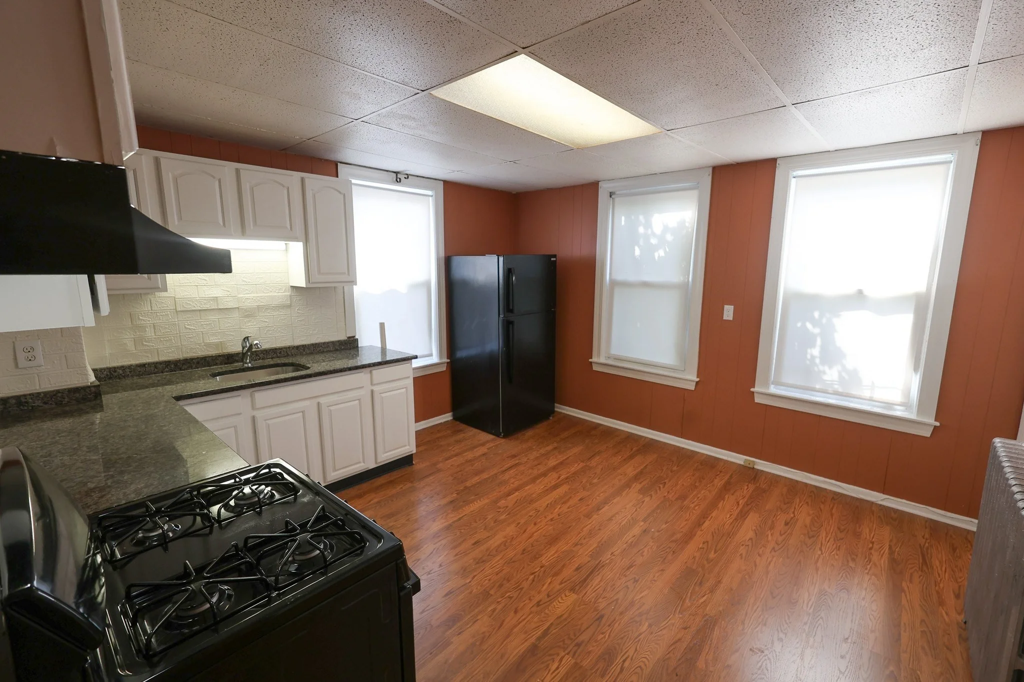 4 bed, 1 bath apartment for rent at 421 Seaver St Unit 3, Dorchester