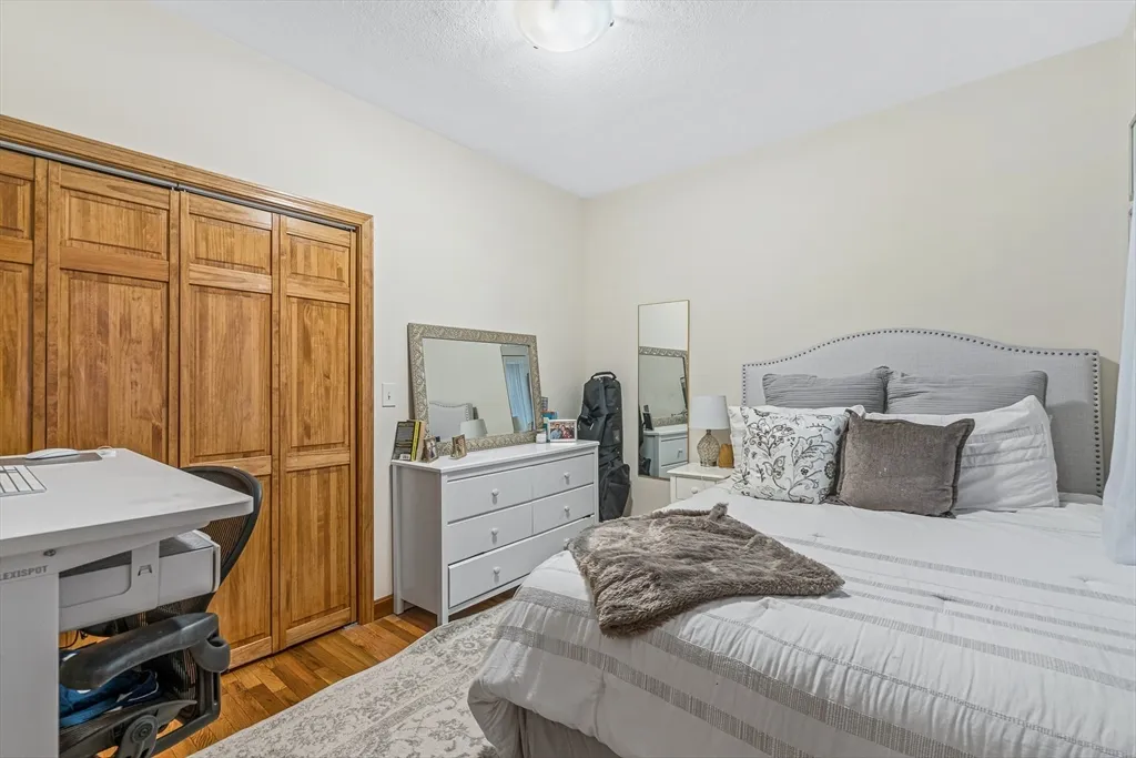 3 bed, 1 bath apartment for rent at 422 Hanover Unit 3, North End — photo 9 of 20