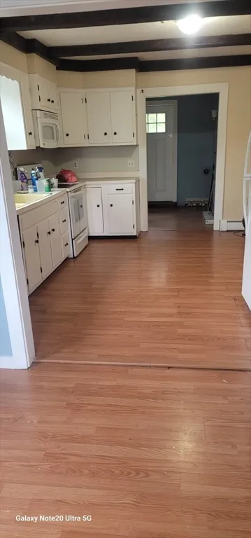 3 bed, 2 bath apartment for rent at 422 Route 6a Unit 2, Sandwich — photo 5 of 11