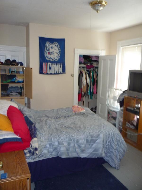 2 bed, 1 bath apartment for rent at 423 Franklin St Unit 3, Riverside — photo 6 of 7