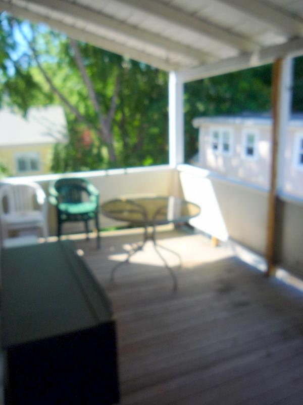 2 bed, 1 bath apartment for rent at 423 Franklin St Unit 3, Riverside — photo 7 of 7