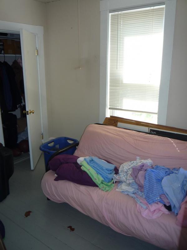 2 bed, 1 bath apartment for rent at 423 Franklin St Unit 3, Riverside — photo 5 of 7