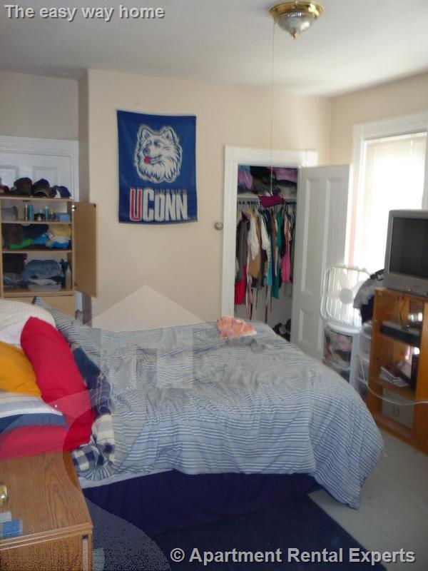 2 bed, 1 bath apartment for rent at 423 Franklin St Unit 3L, Central Square — photo 6 of 7