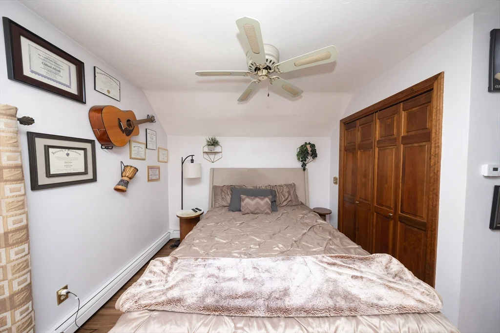 4 bed, 2 bath apartment for rent at 423 Goldthwaite Rd, Northbridge — photo 30 of 37