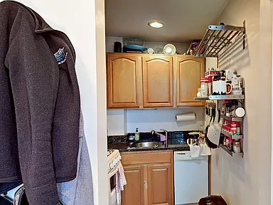 1 bed, 1 bath apartment for rent at 423 Shawmut Ave Unit 43, South End — photo 6 of 8