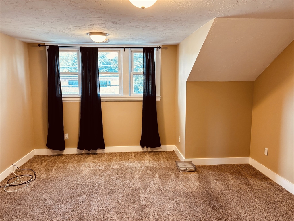 1 bed, 1 bath apartment for rent at 424 E Central St Unit B, Franklin — photo 7 of 11