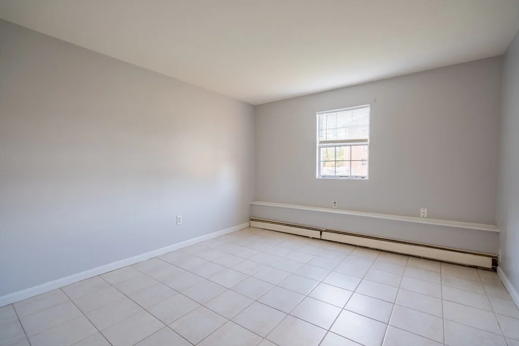 1 bed, 1 bath apartment for rent at 424 Great Rd Unit 4, Acton — photo 12 of 12