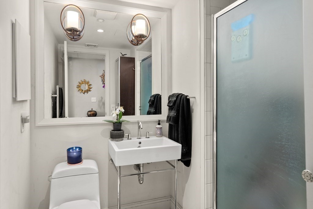 2 bed, 2 bath apartment for rent at 424 Massachusetts Ave Unit 302, South End — photo 8 of 27