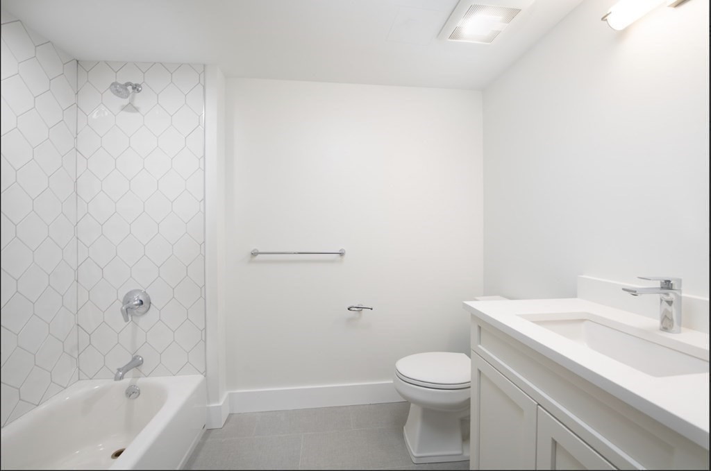 2 bed, 2 bath apartment for rent at 425 Border St Unit 503, East Boston — photo 8 of 12