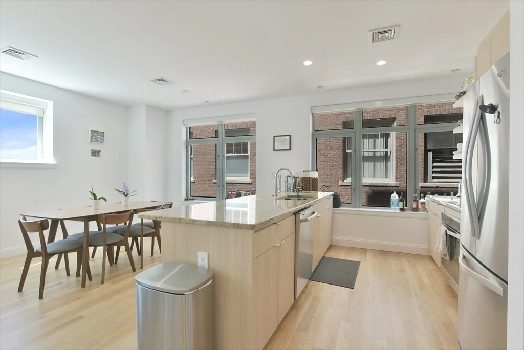 2 bed, 2 bath apartment for rent at 425 Boylston St Unit 602, Back Bay — photo 8 of 12