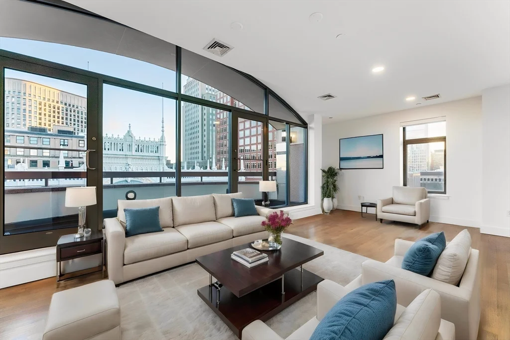 2 bed, 2 bath apartment for rent at 425 Boylston St Unit 801, Back Bay — photo 4 of 19
