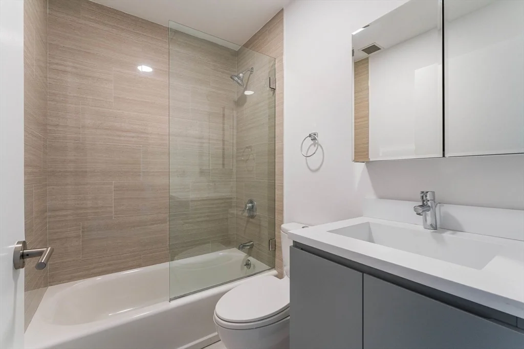2 bed, 2 bath apartment for rent at 425 Boylston St Unit 801, Back Bay — photo 16 of 19
