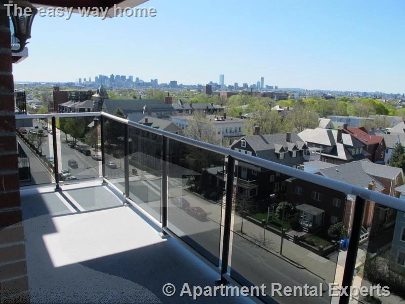 1 bed, 1 bath apartment for rent at 425 Broadway Unit 23, Winter Hill
