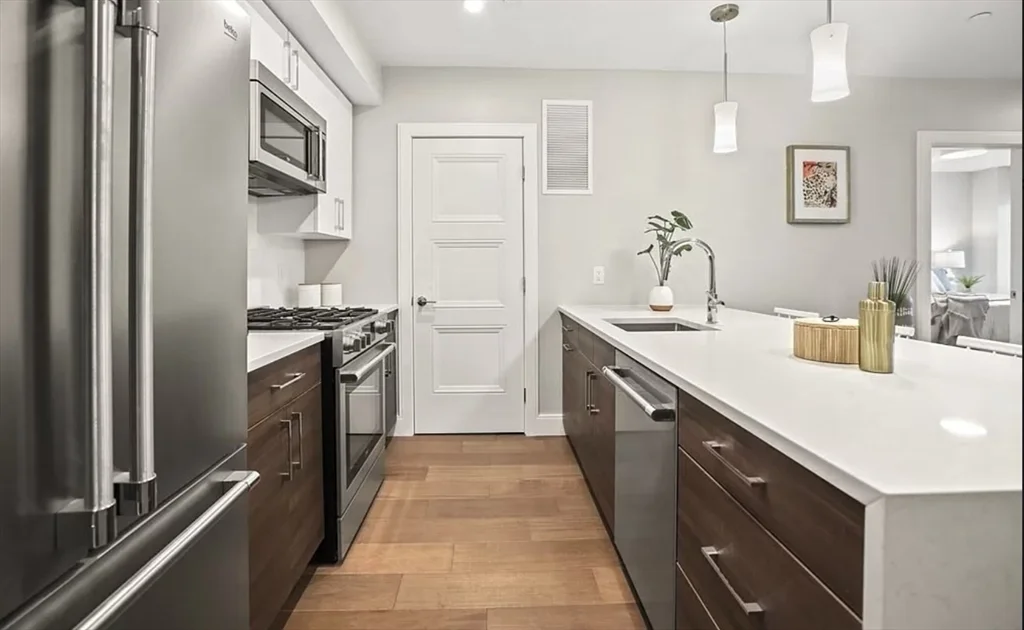 2 bed, 2 bath apartment for rent at 425 Lagrange St Unit 210, West Roxbury — photo 5 of 23