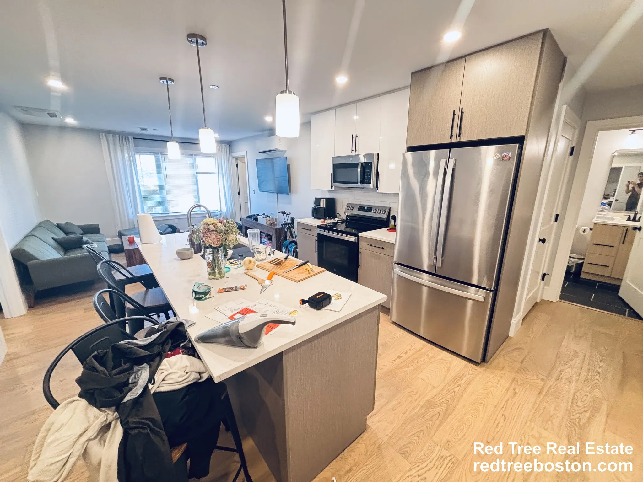 2 bed, 2 bath apartment for rent at 425 Market St Unit 206, Oak Square