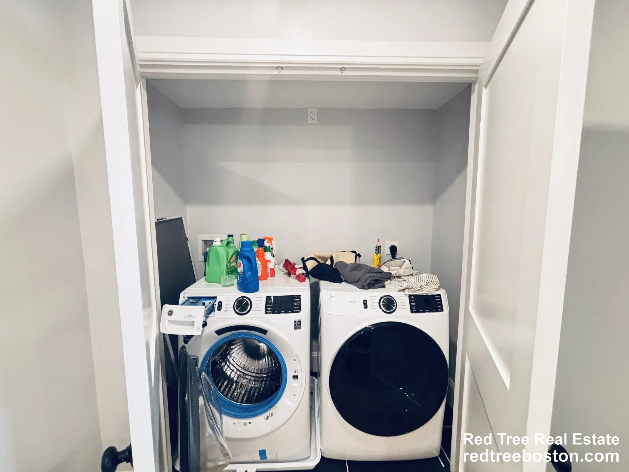2 bed, 2 bath apartment for rent at 425 Market St Unit 206, Oak Square — photo 5 of 11