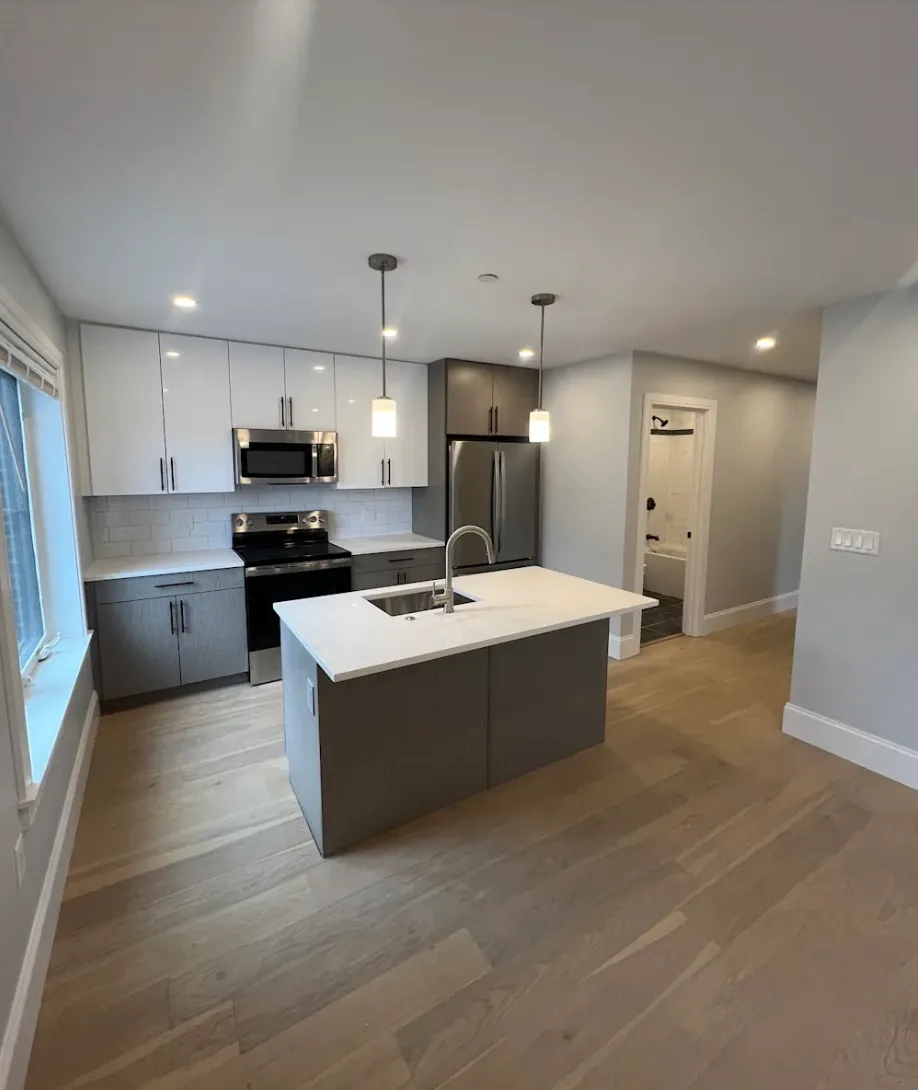 2 bed, 2 bath apartment for rent at 425 Market St Unit U204, Oak Square — photo 2 of 6