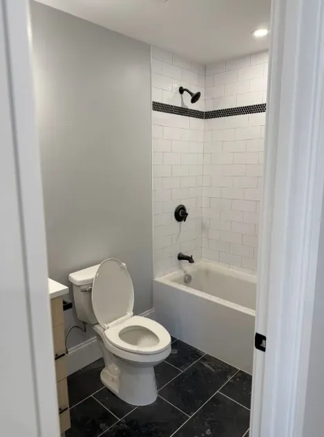 2 bed, 2 bath apartment for rent at 425 Market St Unit U204, Oak Square — photo 5 of 6