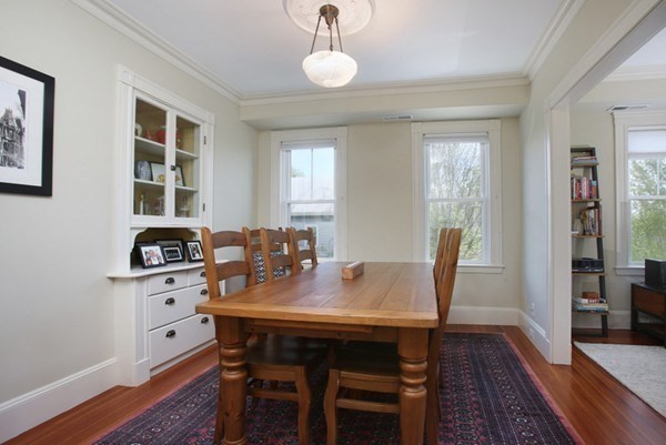 3 bed, 1 bath apartment for rent at 425 Medford St Unit 3, Winter Hill — photo 3 of 10