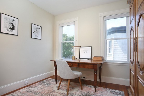 3 bed, 1 bath apartment for rent at 425 Medford St Unit 3, Winter Hill — photo 8 of 10