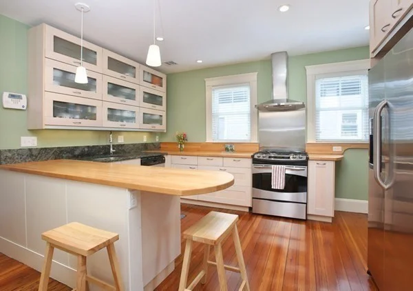 3 bed, 1 bath apartment for rent at 425 Medford St Unit C, Winter Hill — photo 4 of 10