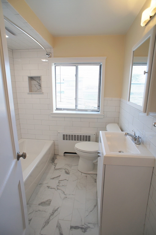 1 bed, 1 bath apartment for rent at 425 Newport Ave Unit 2, Quincy — photo 6 of 7