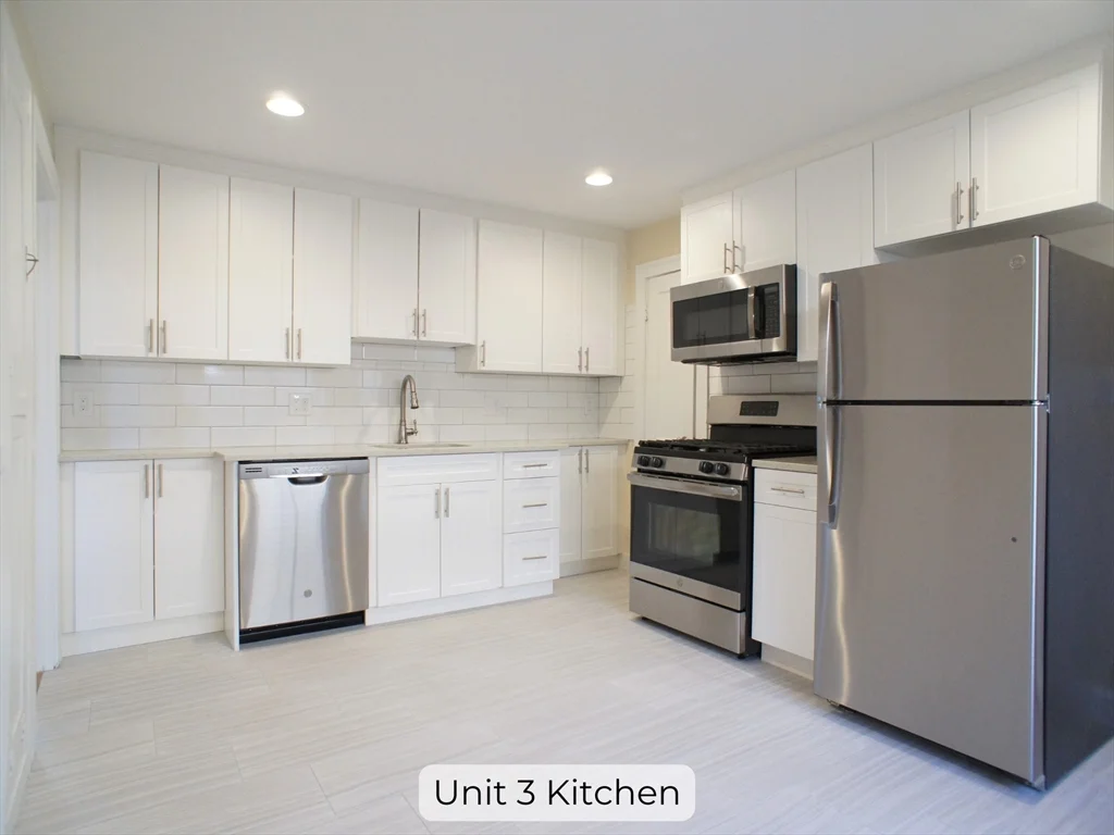 1 bed, 1 bath apartment for rent at 425 Newport Ave Unit 3, Quincy