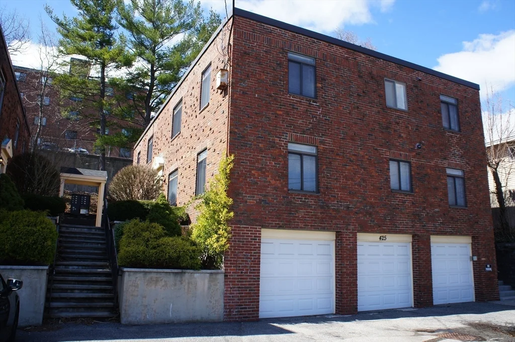 1 bed, 1 bath apartment for rent at 425 Newport Ave Unit 3, Quincy — photo 10 of 10