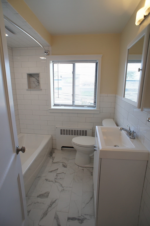 1 bed, 1 bath apartment for rent at 425 Newport Ave Unit 4, Quincy — photo 5 of 7