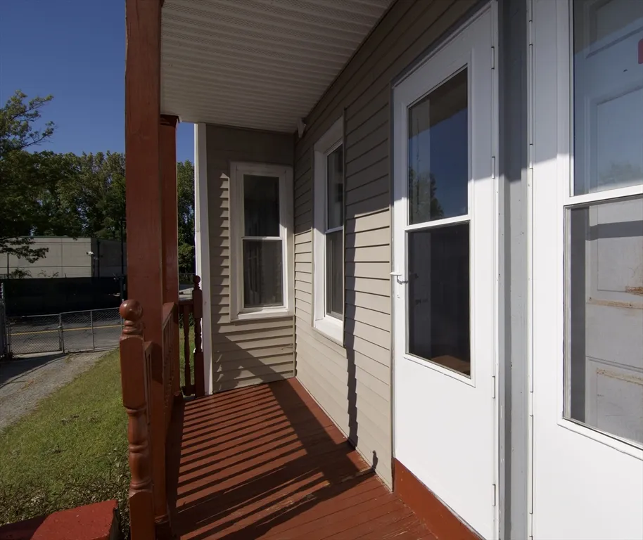 3 bed, 1 bath apartment for rent at 425 Taylor St Unit 1, Springfield — photo 25 of 25