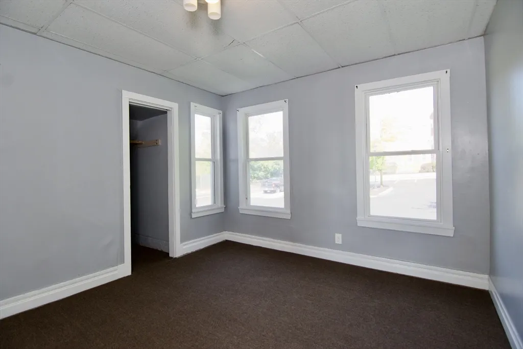 3 bed, 1 bath apartment for rent at 425 Taylor St Unit 1, Springfield — photo 19 of 25