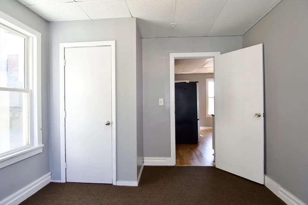 3 bed, 1 bath apartment for rent at 425 Taylor St Unit 1, Springfield — photo 23 of 25