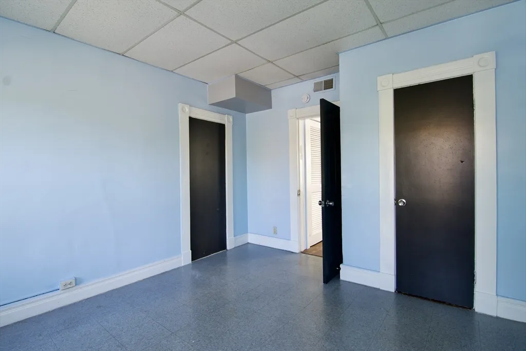 3 bed, 1 bath apartment for rent at 425 Taylor St Unit 2, Springfield — photo 21 of 28