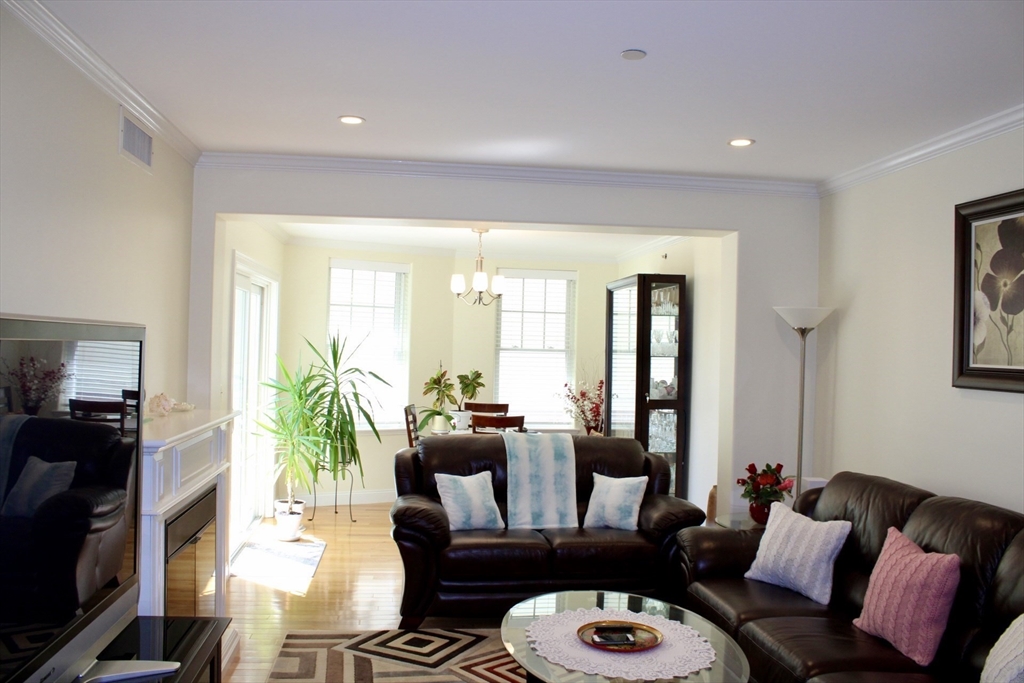 2 bed, 2 bath apartment for rent at 426 Main Unit 203, Stoneham — photo 3 of 19