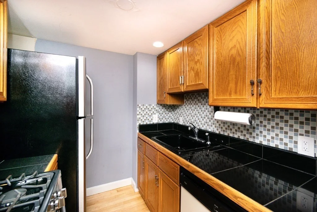 2 bed, 1 bath apartment for rent at 426 Medford St Unit 426, Charlestown — photo 4 of 14