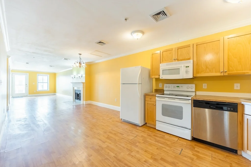 2 bed, 1 bath apartment for rent at 426 Mount Hope St Unit 509, North Attleboro — photo 10 of 30