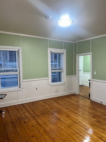 4 bed, 1 bath apartment for rent at 427 High St Unit 427, Dedham — photo 4 of 11