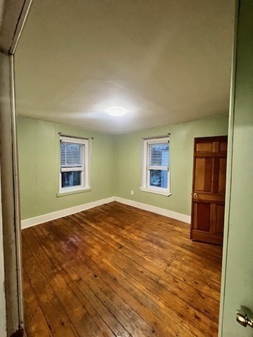 4 bed, 1 bath apartment for rent at 427 High St Unit 427, Dedham — photo 6 of 11